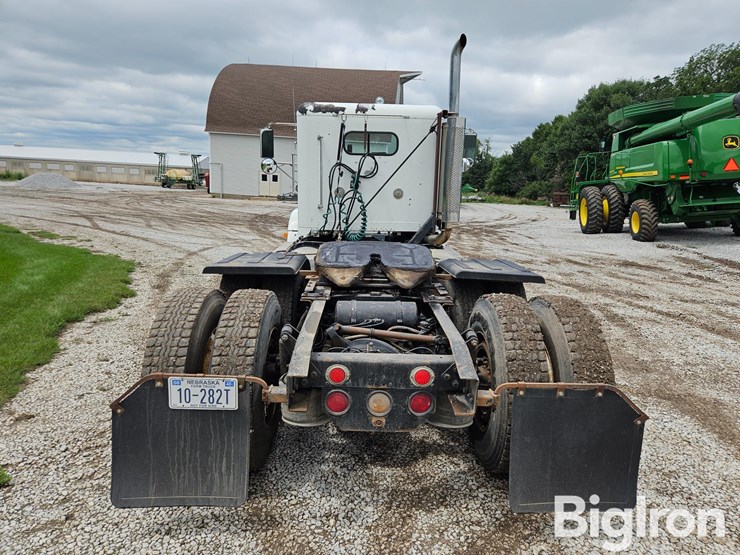 freightliner-fld112-image-6