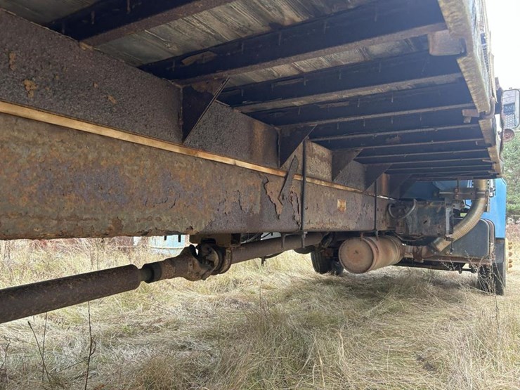 #1429-•-1995-ford-f-series-flatbed-truck-image-24