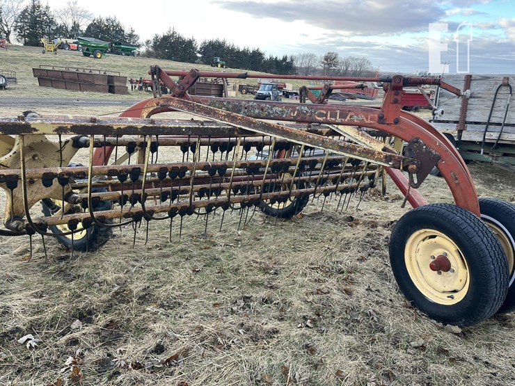 new-holland-260-image-8