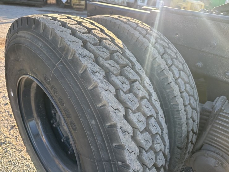 1996-mack-rd688s-image-66