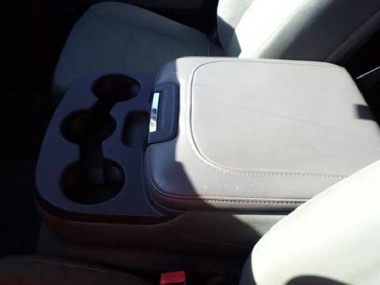 ram-1500-slt-image-55