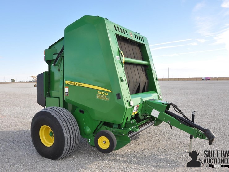 john-deere-560m-image-3