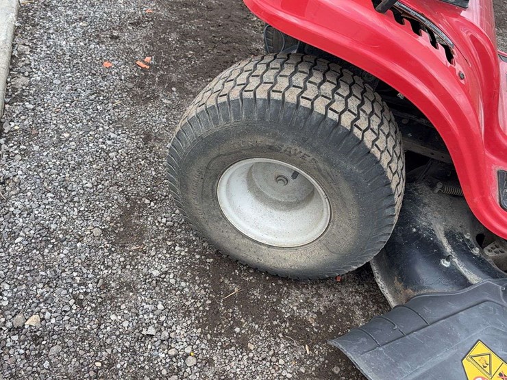 2019-troy-bilt-riding-mower-image-11