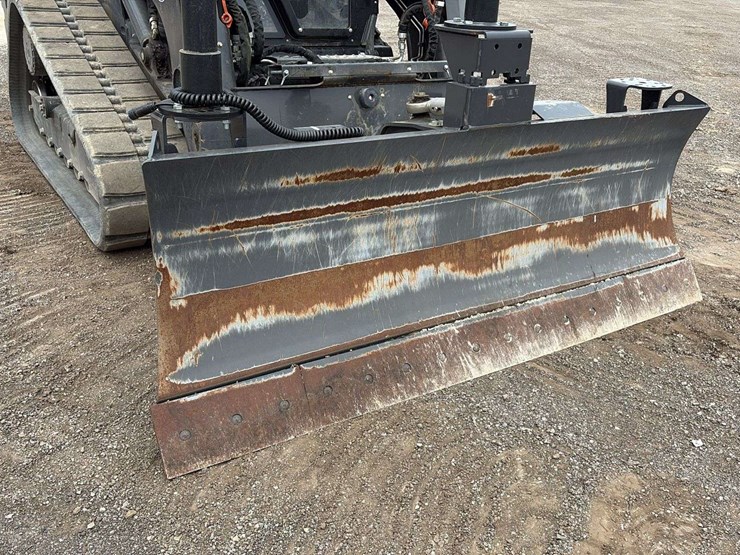 2021-case-dl550-image-44