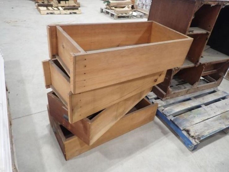 36-in.-x-39-in.-radio-cabinet-image-10