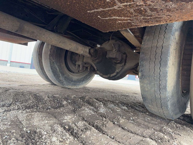 1981-ford-ln700-image-16