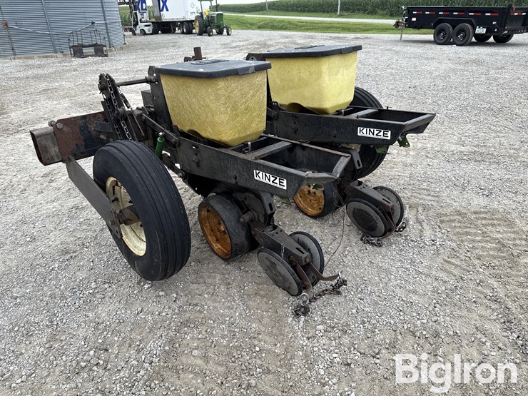 shop-made-2-row-planter-image-7