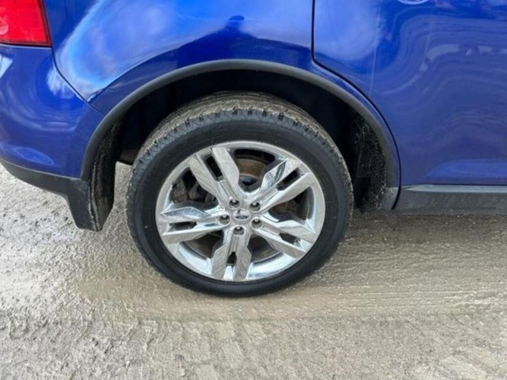 ford-edge-sel-image-36