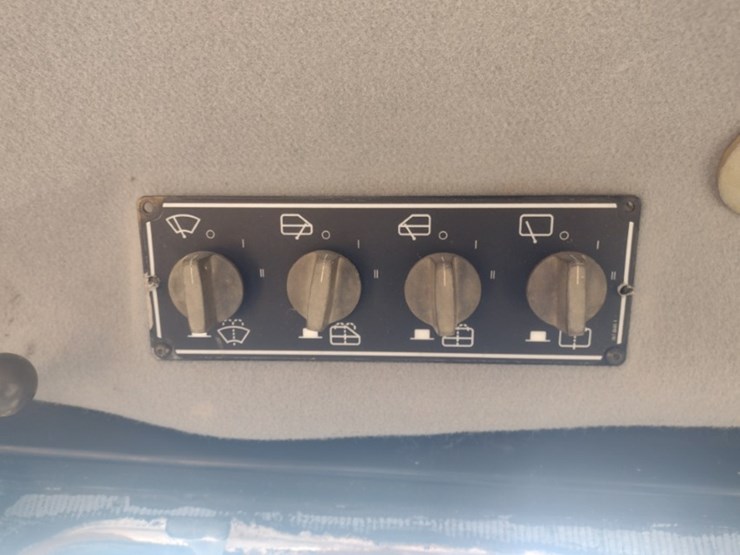 caterpillar-d6r-xl-image-13