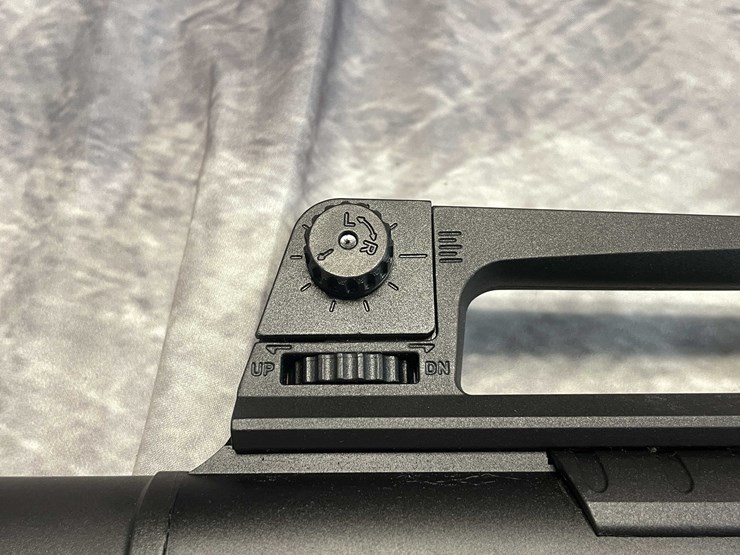 #2351-•-rock-island-vr60-12-ga.-semi-auto-shotgun,-sn:-r176949-image-20