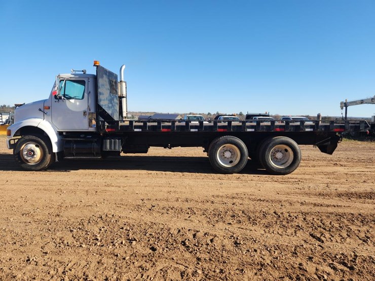 international-8100-image-2