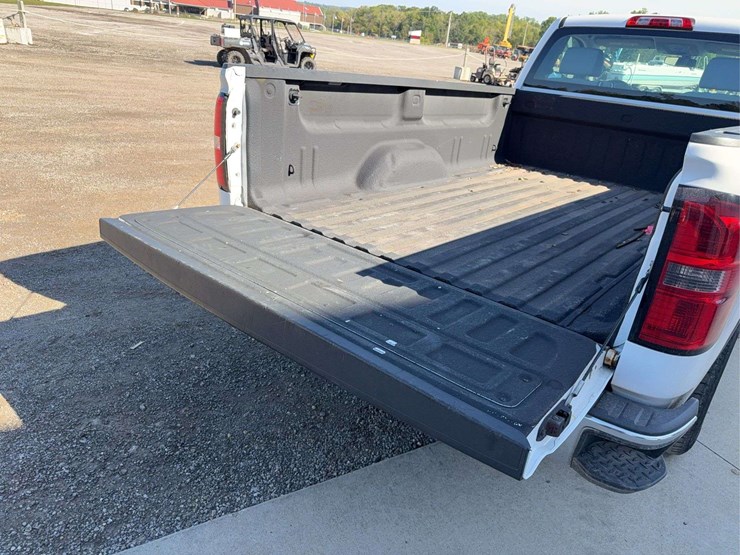 2014-gmc-sierra-1500-image-21