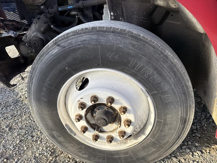 2005-international-durastar-4300-image-78