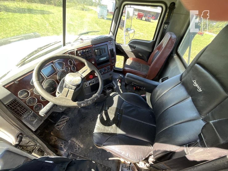 2013-mack-pinnacle-chu613-image-15