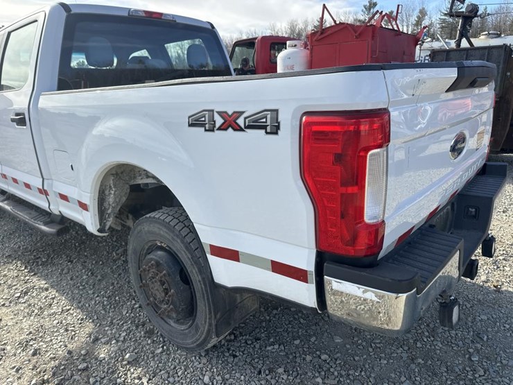 2017-ford-f250-image-13