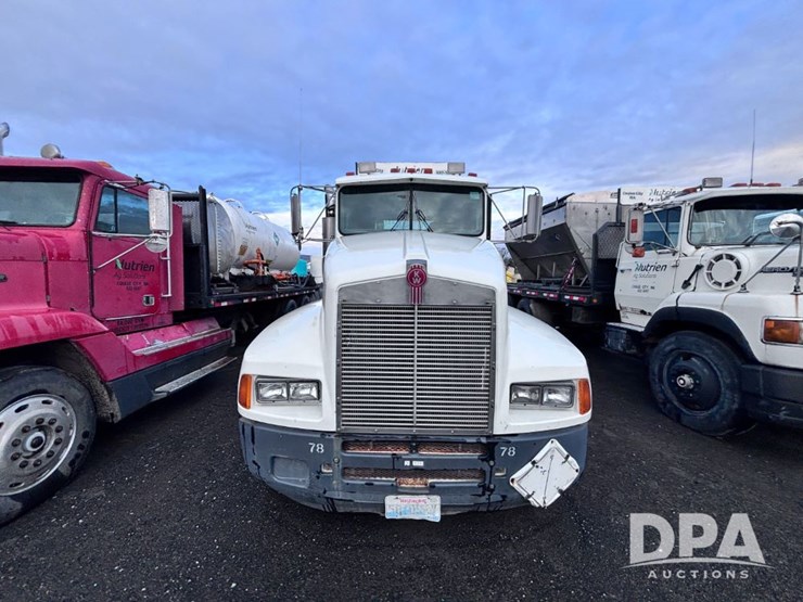 kenworth-t600a-image-3