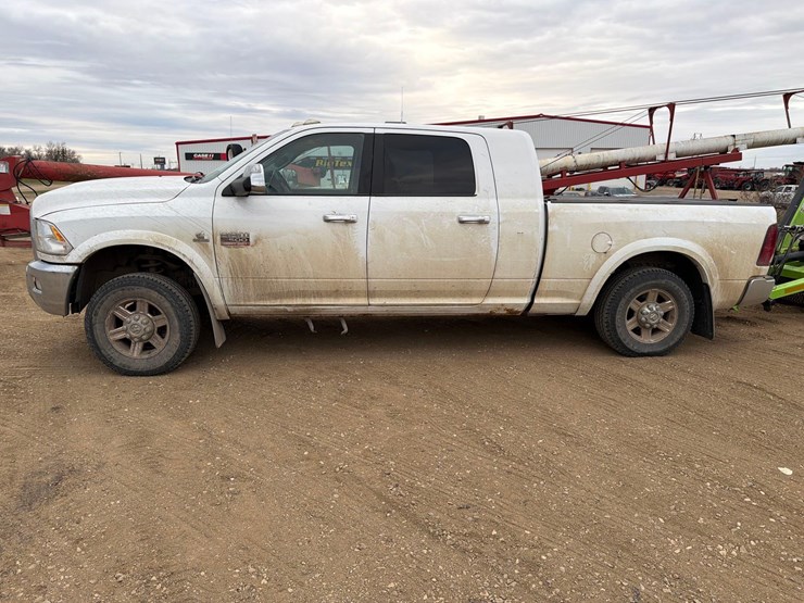 2012-dodge-2500-image-2