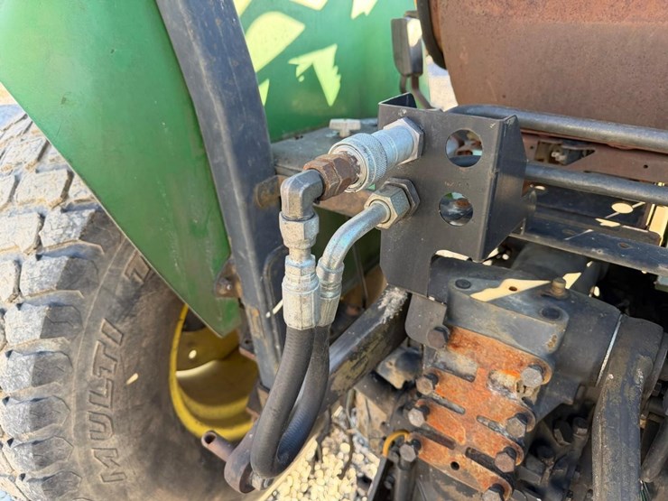 john-deere-4700-image-13