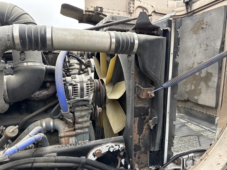 1999-peterbilt-379-image-55