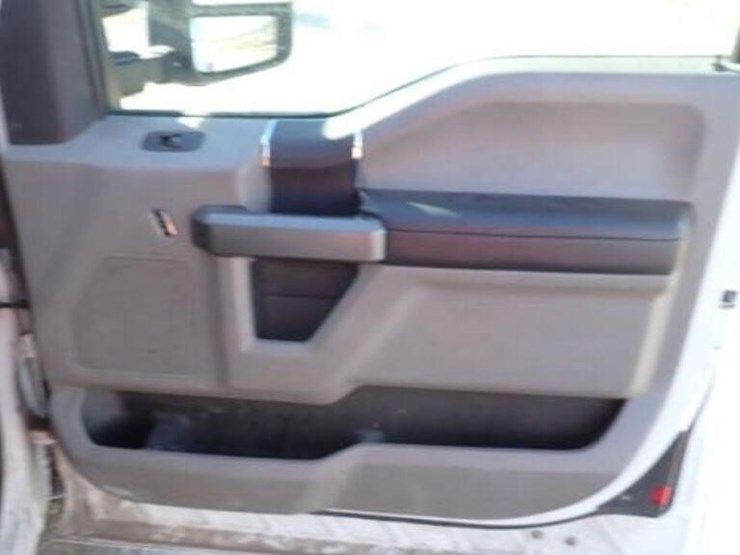 ford-f250-xlt-image-48