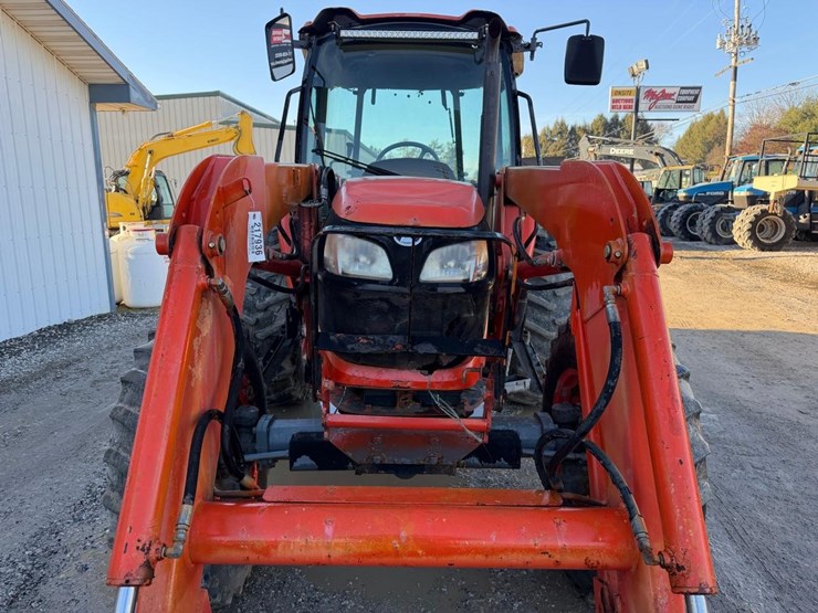 2016-kubota-m8560-image-12