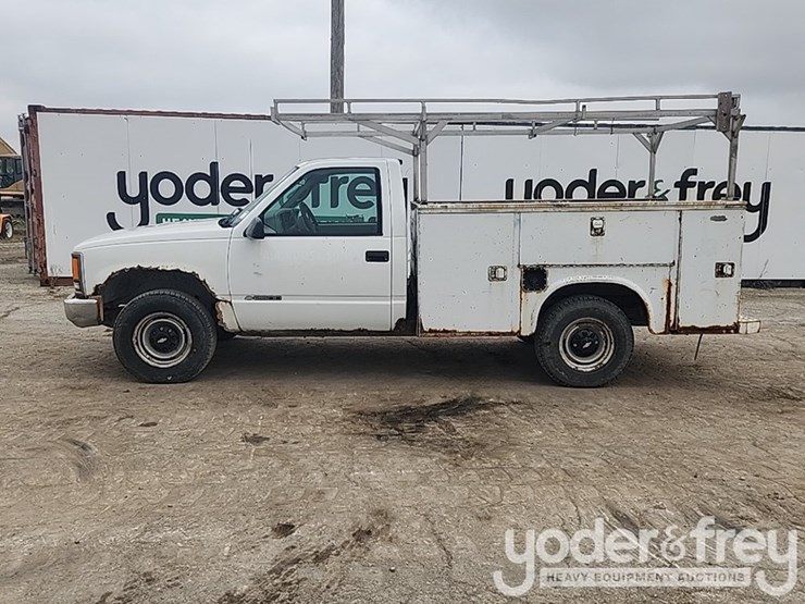 2000-chevrolet-2500-image-2