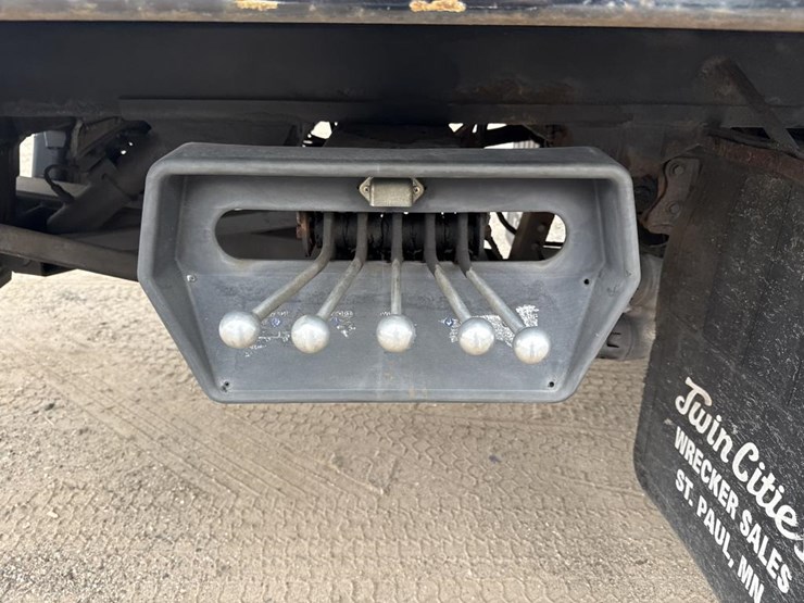 ford-f550-xlt-image-24