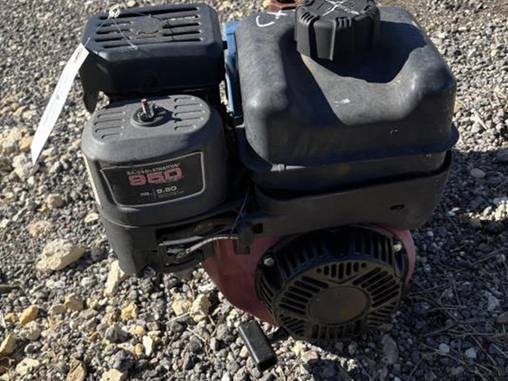 #7-•-briggs-&-stratton-950-series-motor-w/-pump-image-1