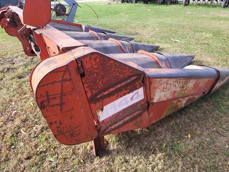 massey-ferguson-1144-image-4