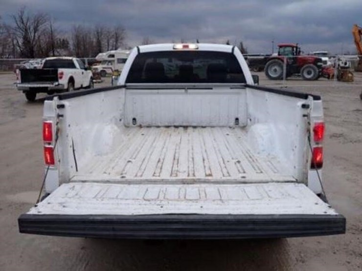 2014-ford-f150-xl-image-40