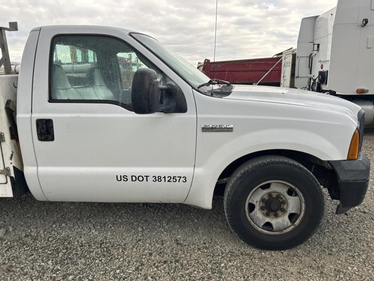 2006-ford-f250-image-13