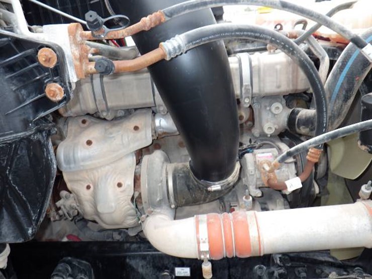 freightliner-cascadia-126-image-28