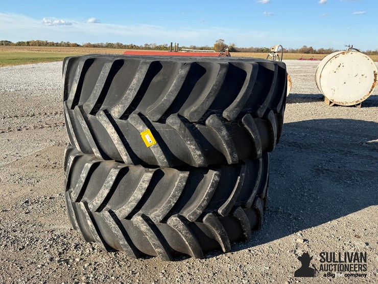 john-deere-12-image-1