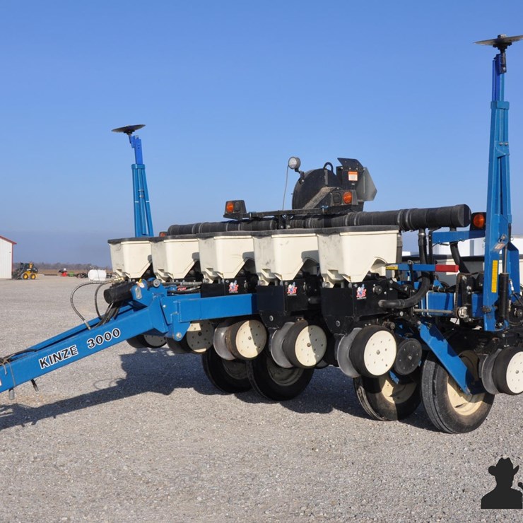 KINZE 3000