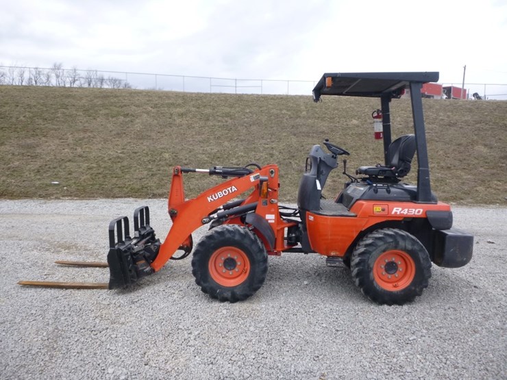 kubota-r430-image-1