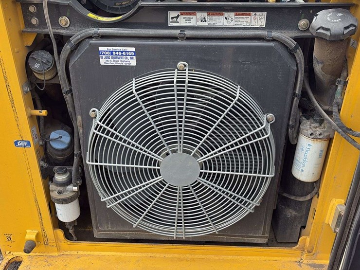 2022-new-holland-c362-image-28