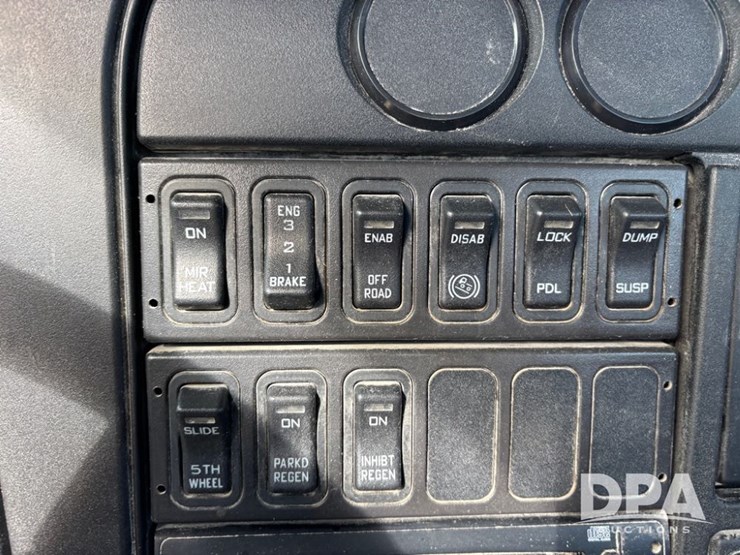 2012-international-prostar-image-59