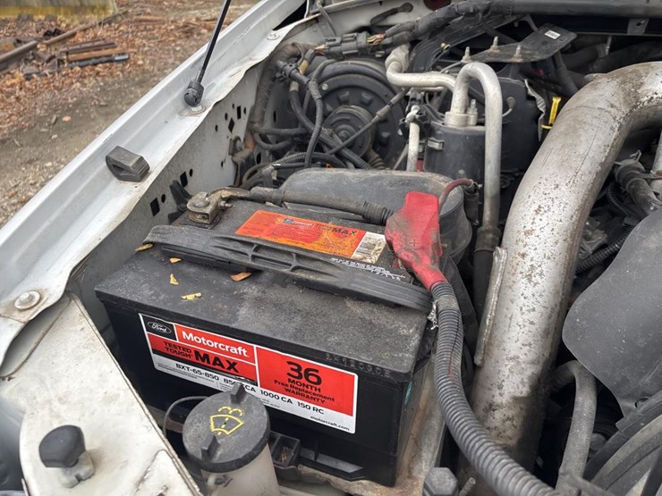 ford-f350-xl-image-28