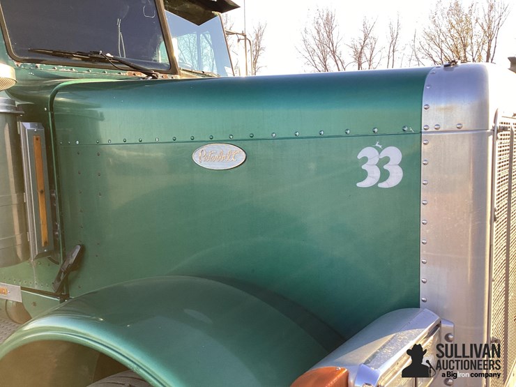 peterbilt-379-image-14