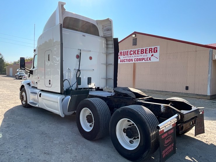 2014-peterbilt-579-image-13