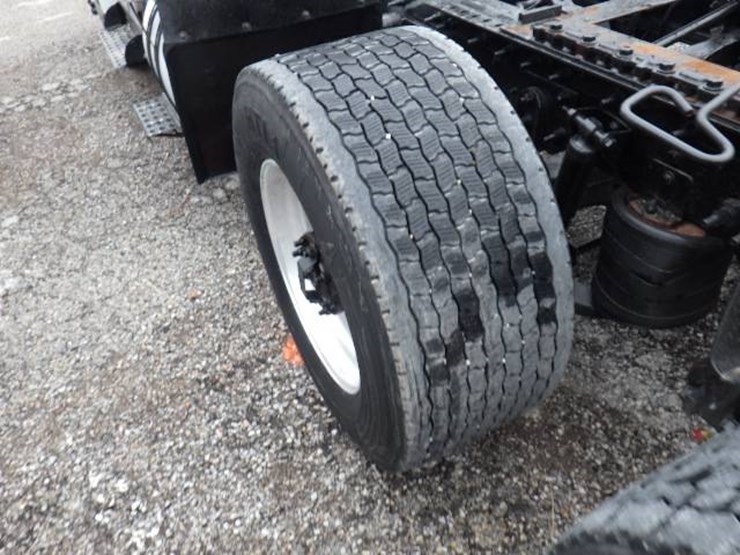 international-transtar-8600-image-13