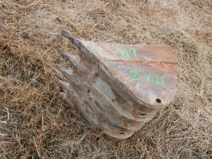 2-x-21-backhoe-bucket-image-1