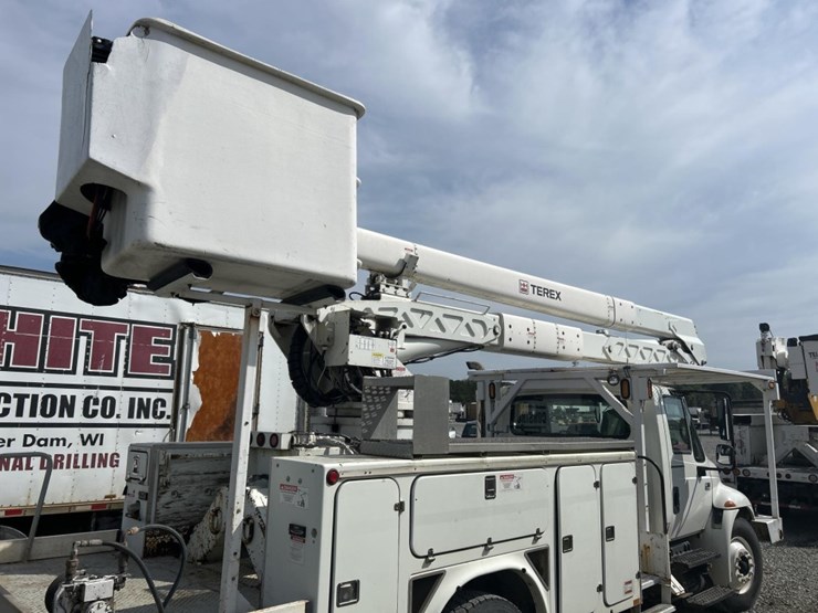 international-4000-image-34