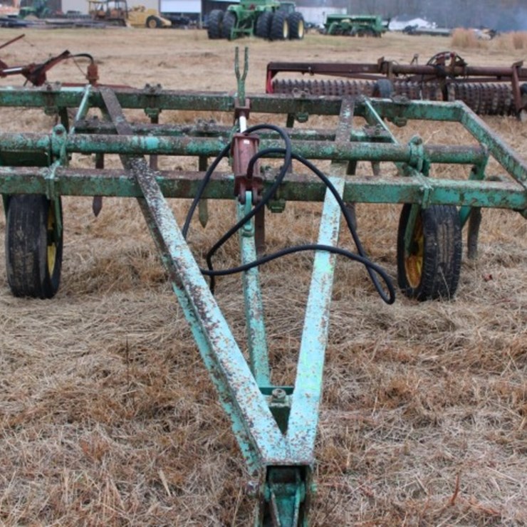 10' CHISEL PLOW