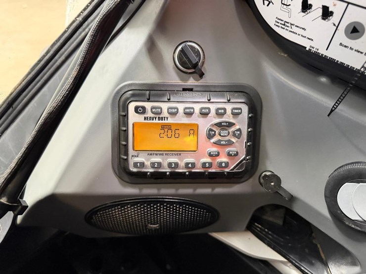 2022-bobcat-t66-image-31