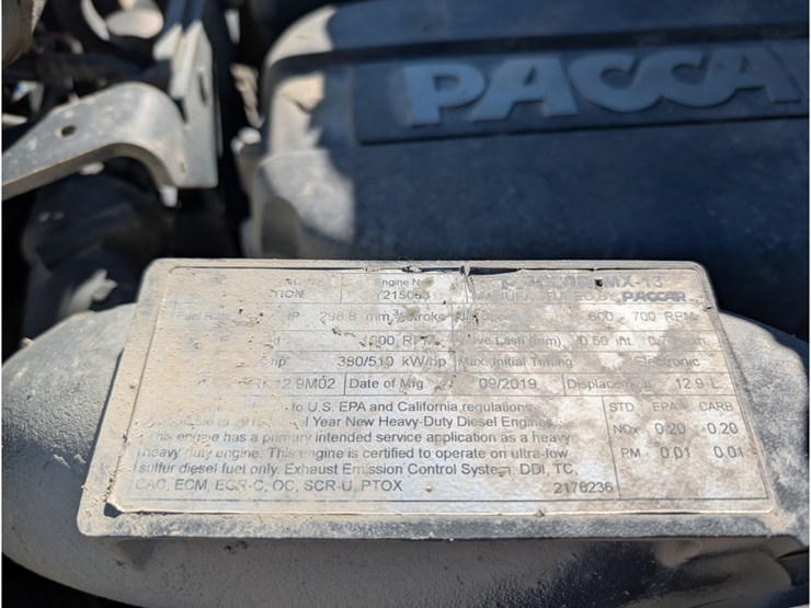 2020-kenworth-t880-image-17