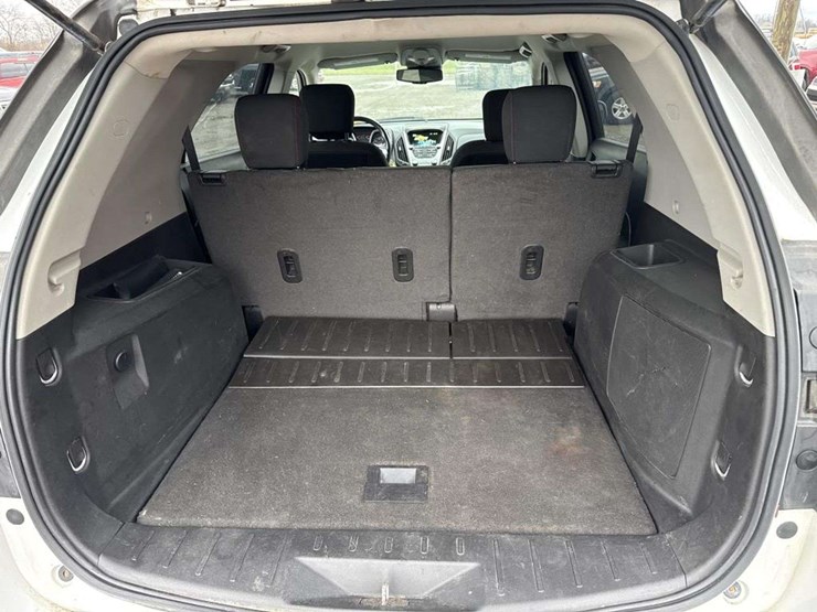 2015-chevrolet-equinox-image-12