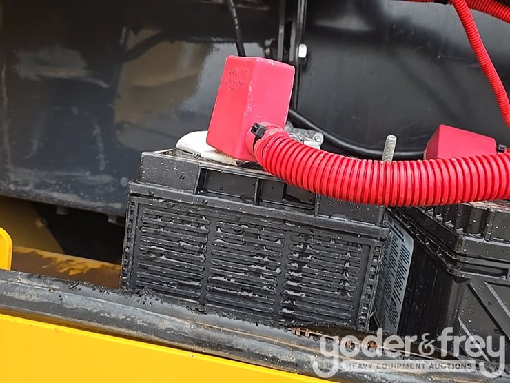 2019-deere-850l-lgp-image-109