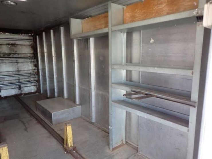 2013-freightliner-mt55-image-26