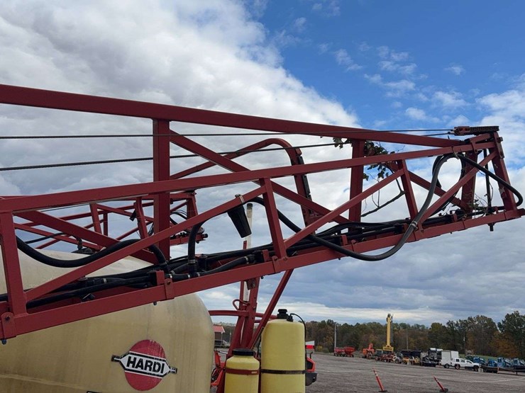 hardi-command-sprayer-image-7